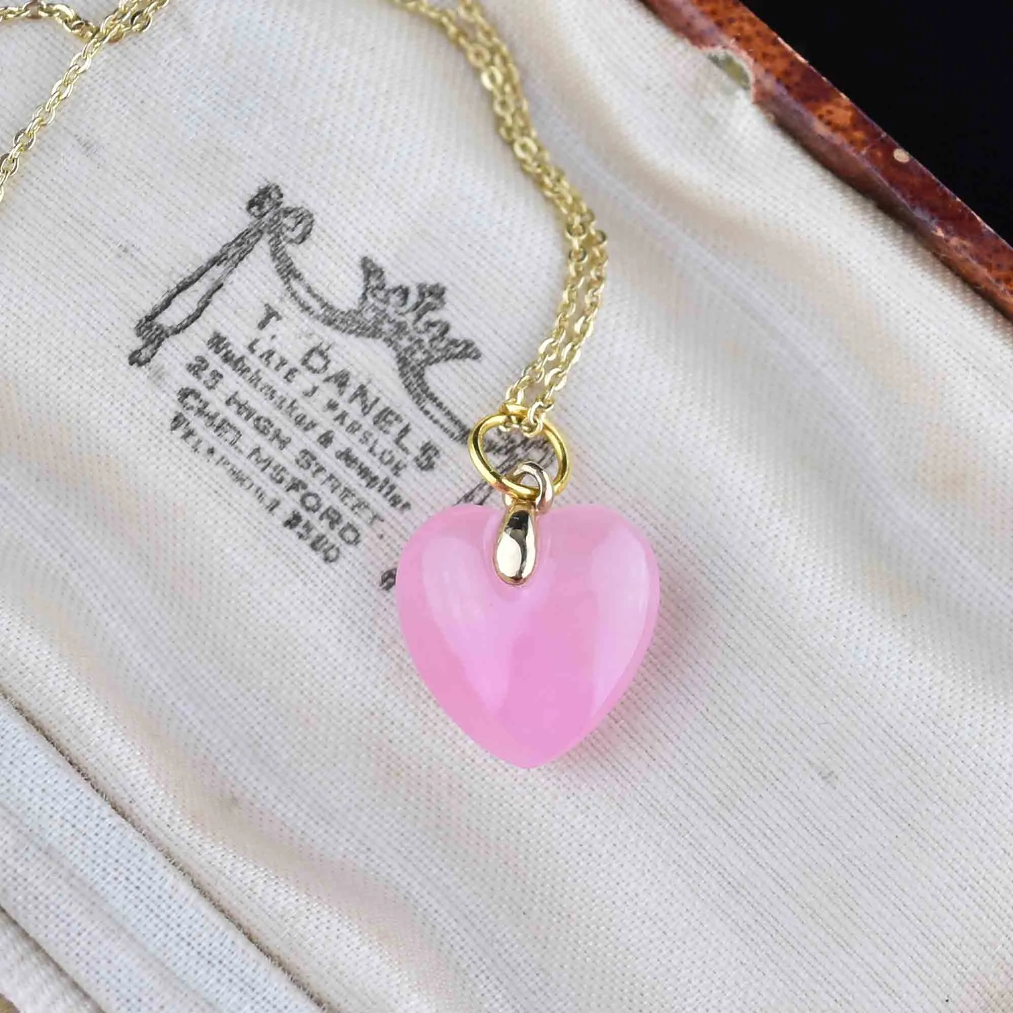 14K Gold Pink Jade Heart Pendant Necklace