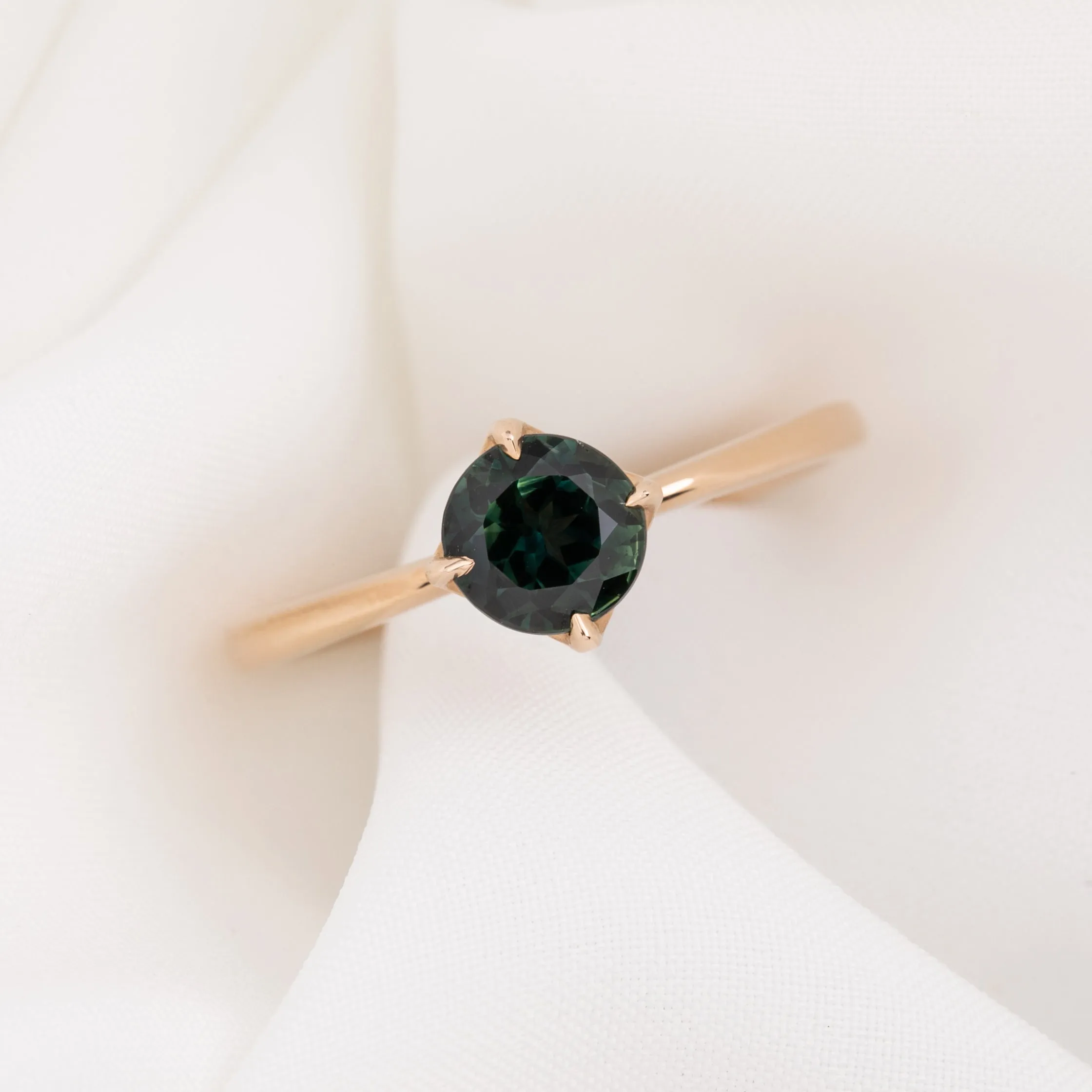 Alice Ring 0.79ct Queensland Sapphire Ring 14K Rose Gold, One of a kind