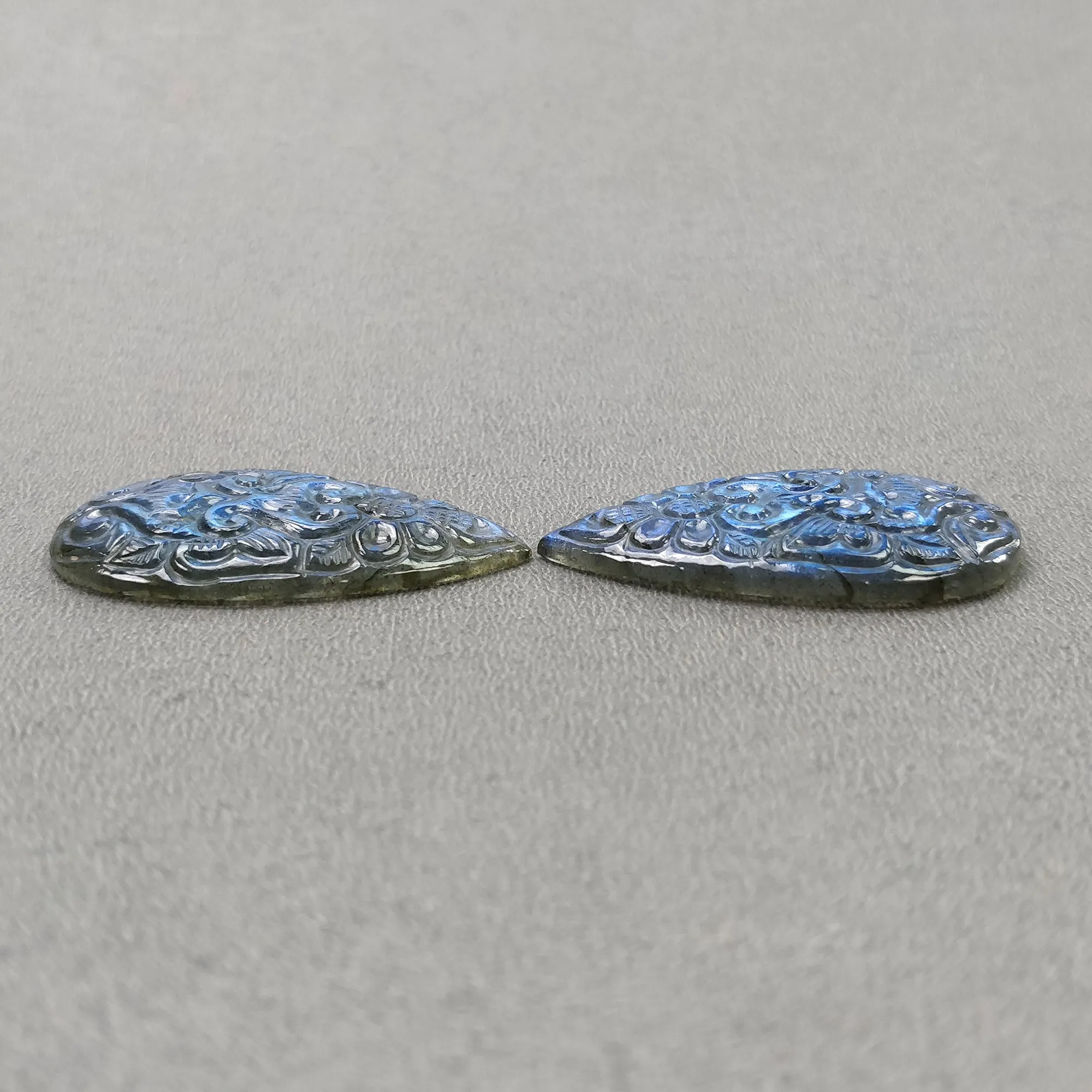 BLUE LABRADORITE Gemstone Carving: 70.00cts Natural Untreated Labradorite Gemstone Hand Carved  Pear 41*24mm Pair (With Video)