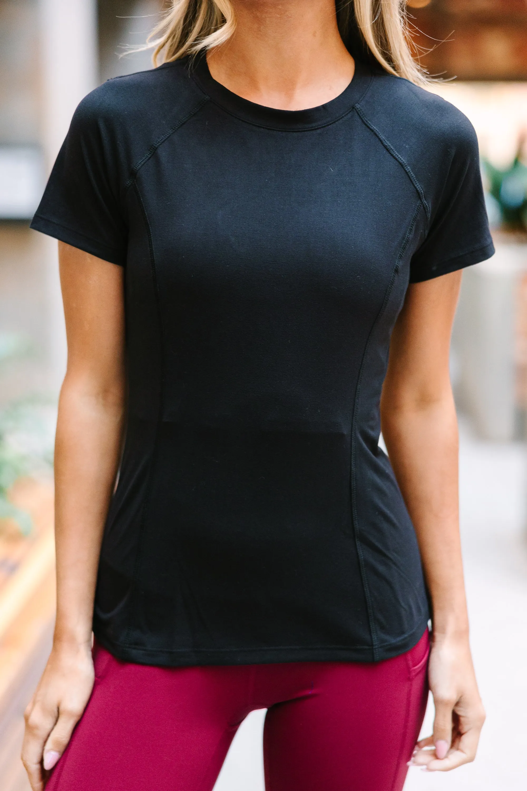 Run The Race Black Basic Top