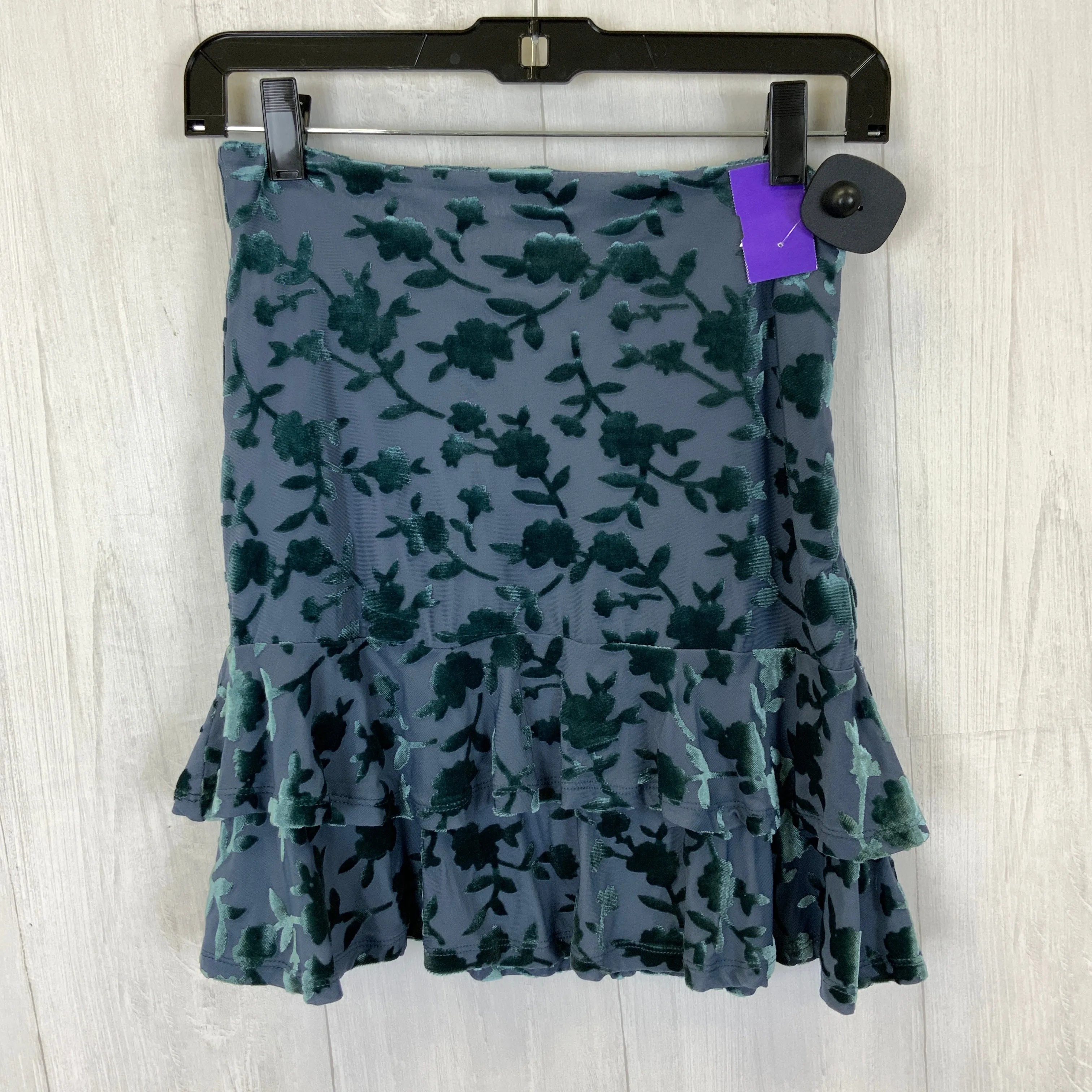 Skirt Mini & Short By Forever 21  Size: S