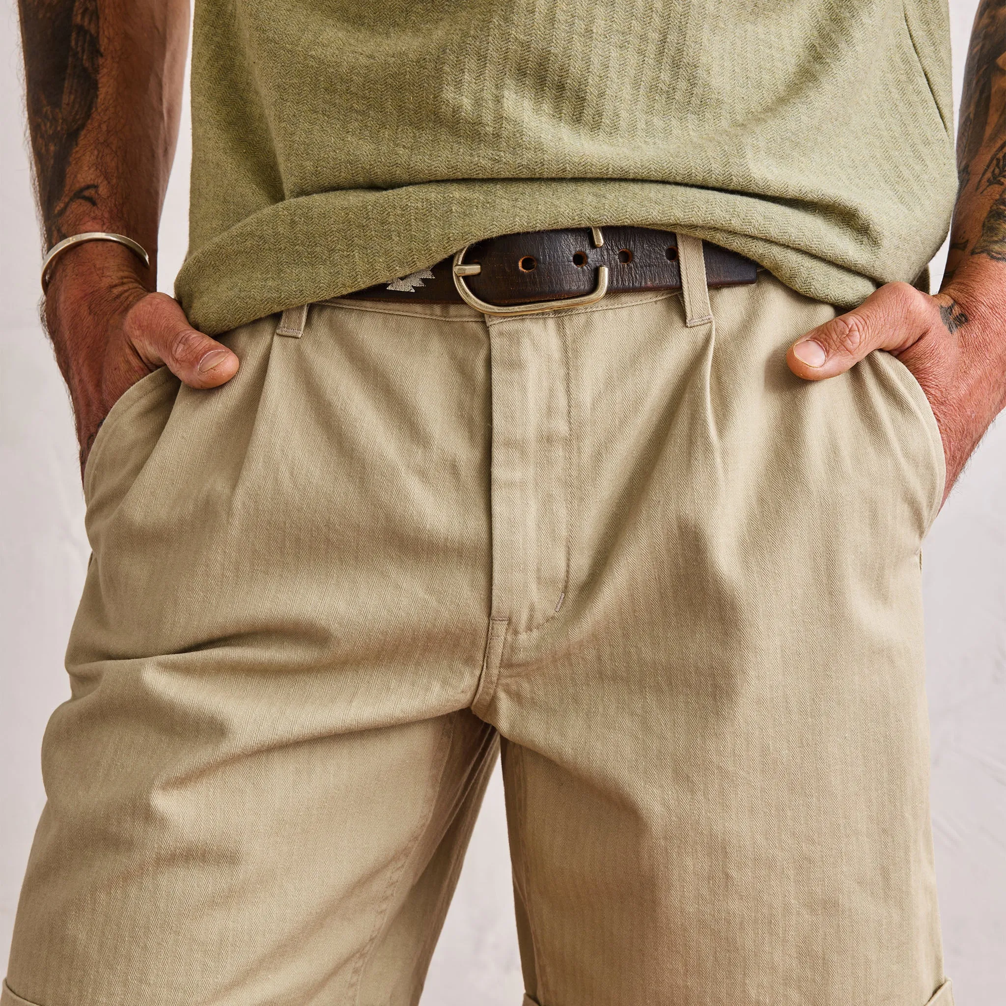 The Matlow Short in Dune Washed Herringbone